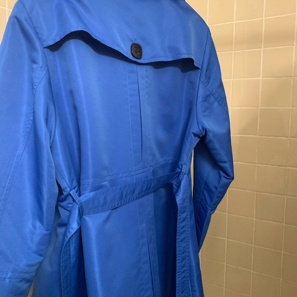 Trench Coat - Picture 3 of 8